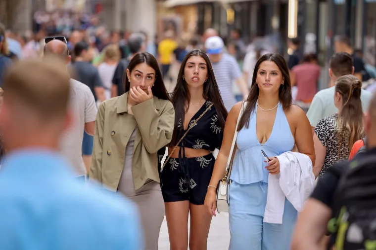 S boljom polovicom, same ili s prijateljicom: Zgodne Zadranke ovaj vikend pokazale najbolja izdanja