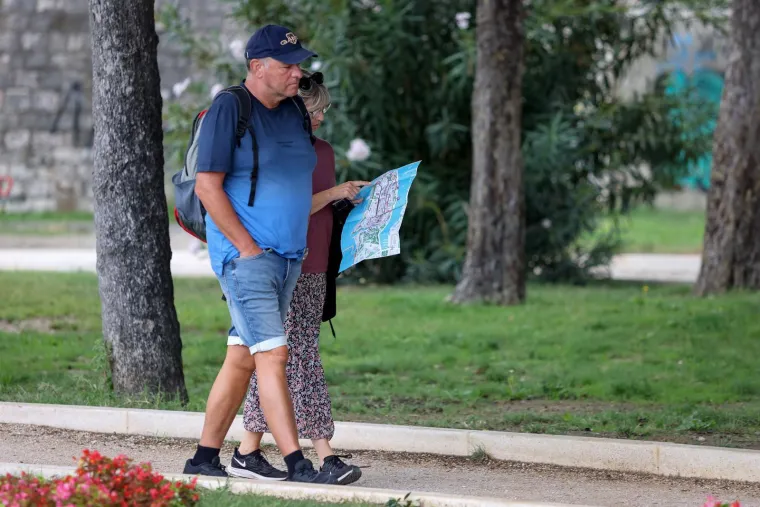 S boljom polovicom, same ili s prijateljicom: Zgodne Zadranke ovaj vikend pokazale najbolja izdanja