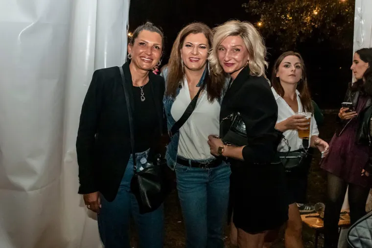 Zavodljive žene, pivo i kolo: Ni ki&scaron;a ih nije ugasila, u Osijeku ba&scaron; znaju partijati