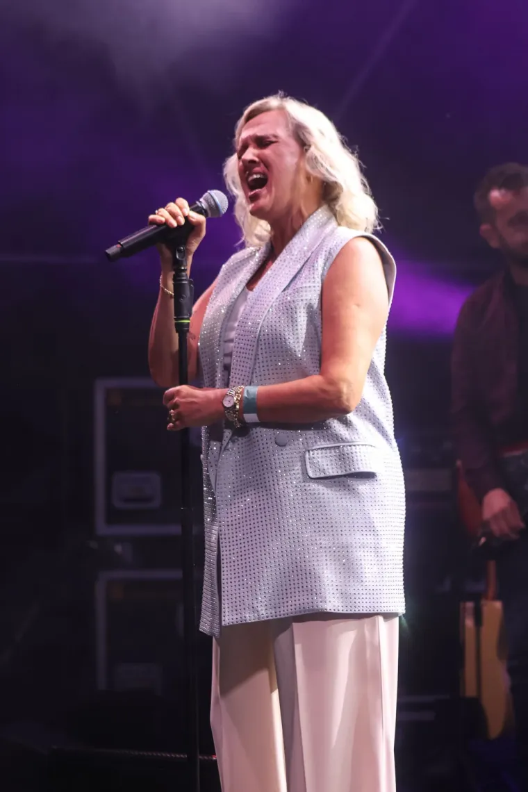 Plava i zanosna: Dok su svirali Psihomodo Pop, Vanna i Neki to vole vruće, ova ljepotica postala je senzacija