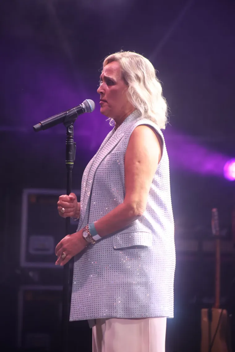 Plava i zanosna: Dok su svirali Psihomodo Pop, Vanna i Neki to vole vruće, ova ljepotica postala je senzacija