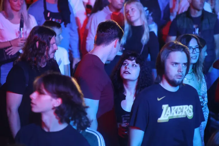 Plava i zanosna: Dok su svirali Psihomodo Pop, Vanna i Neki to vole vruće, ova ljepotica postala je senzacija