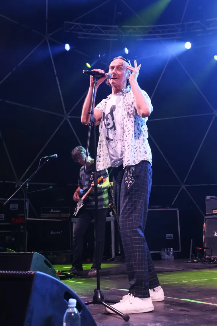 Plava i zanosna: Dok su svirali Psihomodo Pop, Vanna i Neki to vole vruće, ova ljepotica postala je senzacija