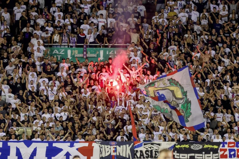 U gledali&scaron;tu osvanula specijalna i rijetka poruka za Livaju: Lijepe žene preplavile Poljud