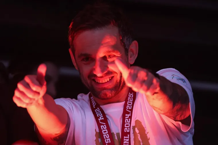 Sva lica Radomira Đalovića: Pogledajte najluđa izdanja dojučerašnjeg Rijekina trenera