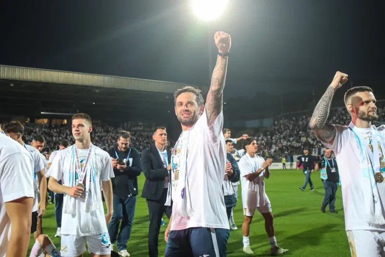 Sva lica Radomira Đalovića: Pogledajte najluđa izdanja dojučerašnjeg Rijekina trenera