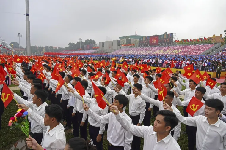 Vojna parada, masovna podjela novca i puštanje zatvorenika: Ovako oni slave Dan neovisnosti