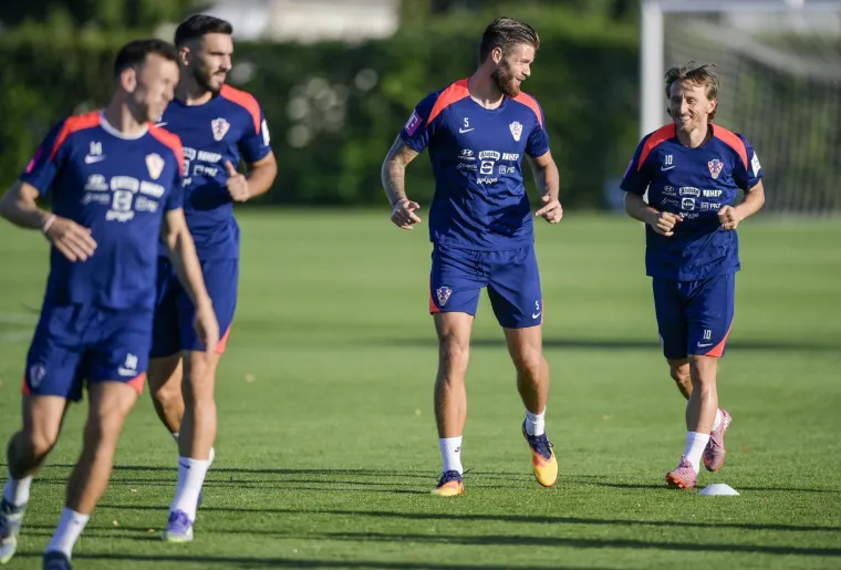 Trening Vatrenih u savršenom raspoloženju Luke Modrića, ali svi su primjetili Perišićevu bombu od noge