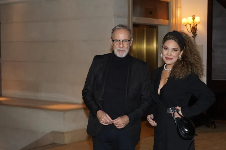 Mlađahna supruga Frane Lasića prirodna je ljepotica, a zanosna figura je njen najjači adut