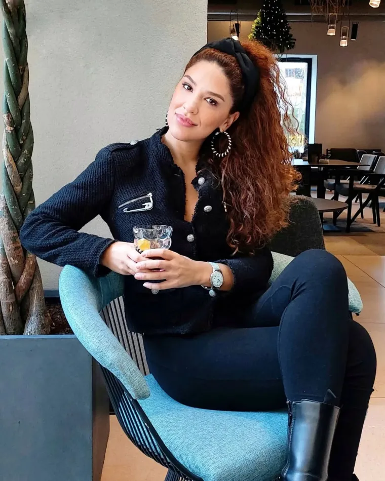 Mlađahna supruga Frane Lasića prirodna je ljepotica, a zanosna figura je njen najjači adut