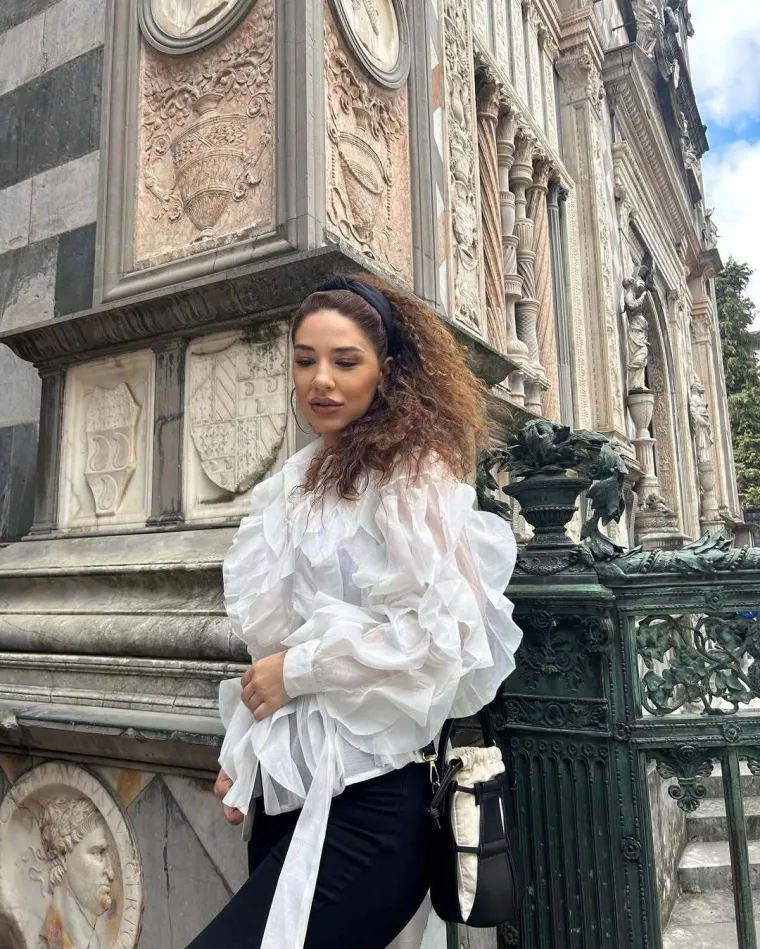 Mlađahna supruga Frane Lasića prirodna je ljepotica, a zanosna figura je njen najjači adut