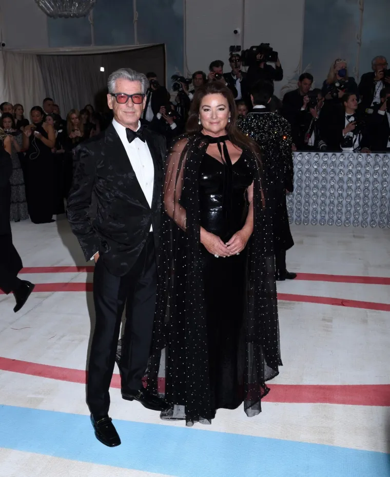 Nekad je bila mr&scaron;avica, a danas...: Bondovu ženu ne &scaron;tede s uvredama, a on je i dalje voli