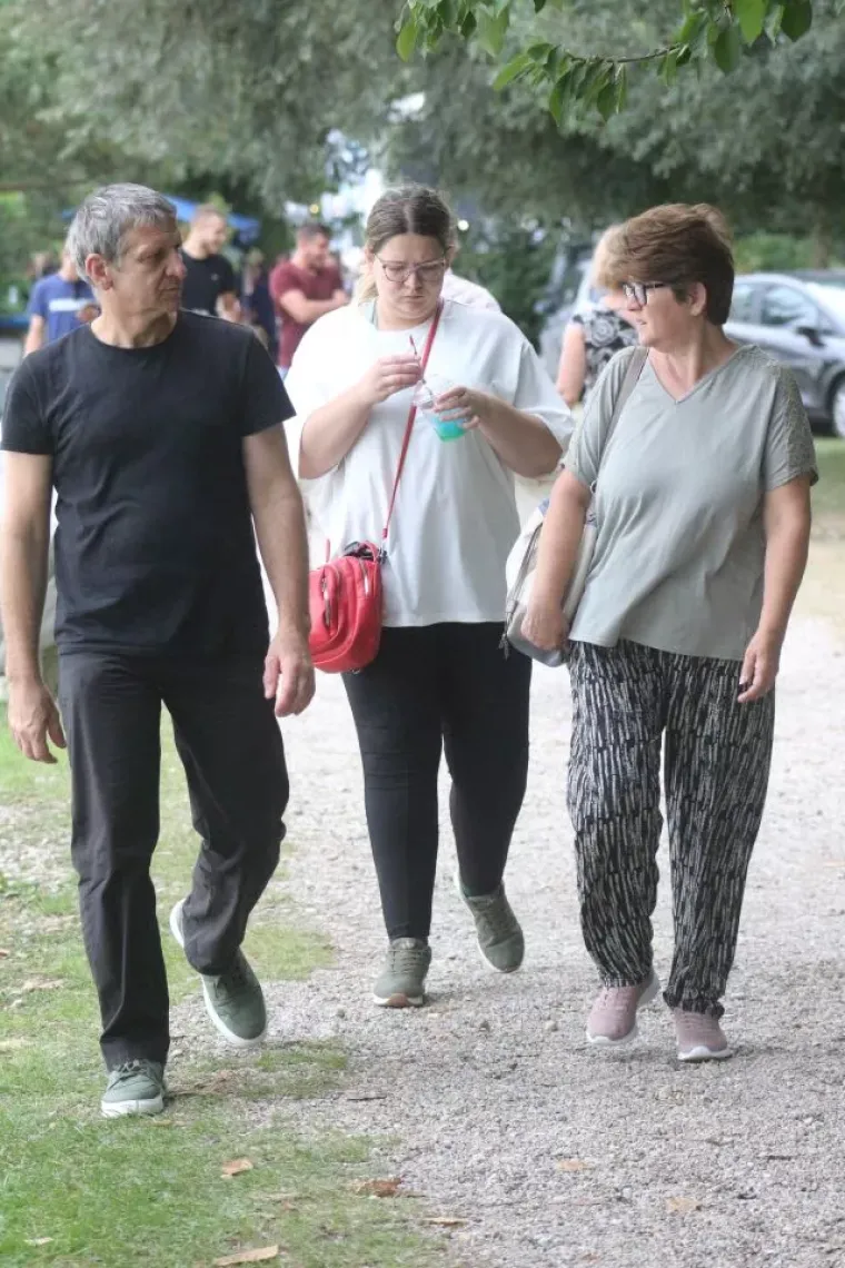 Prirodna ljepotica kakvu rijetko viđamo: Domaća glumica osvojila Međimurje u ležernom izdanju