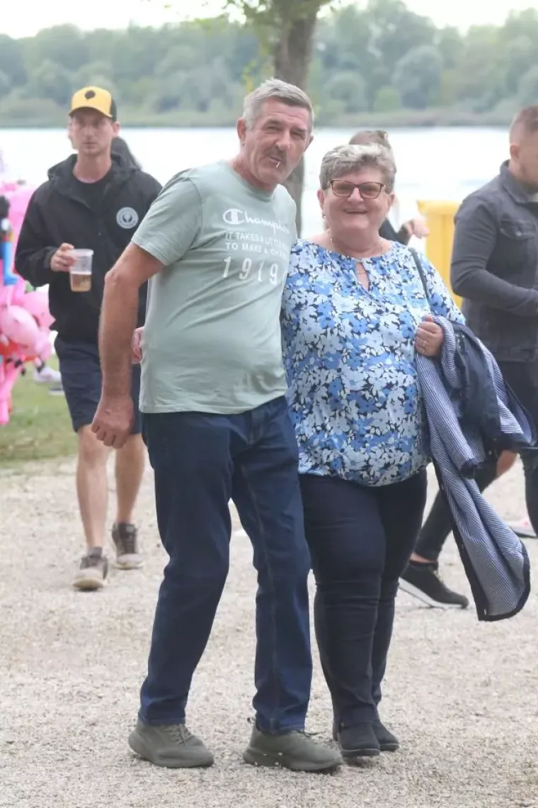 Prirodna ljepotica kakvu rijetko viđamo: Domaća glumica osvojila Međimurje u ležernom izdanju