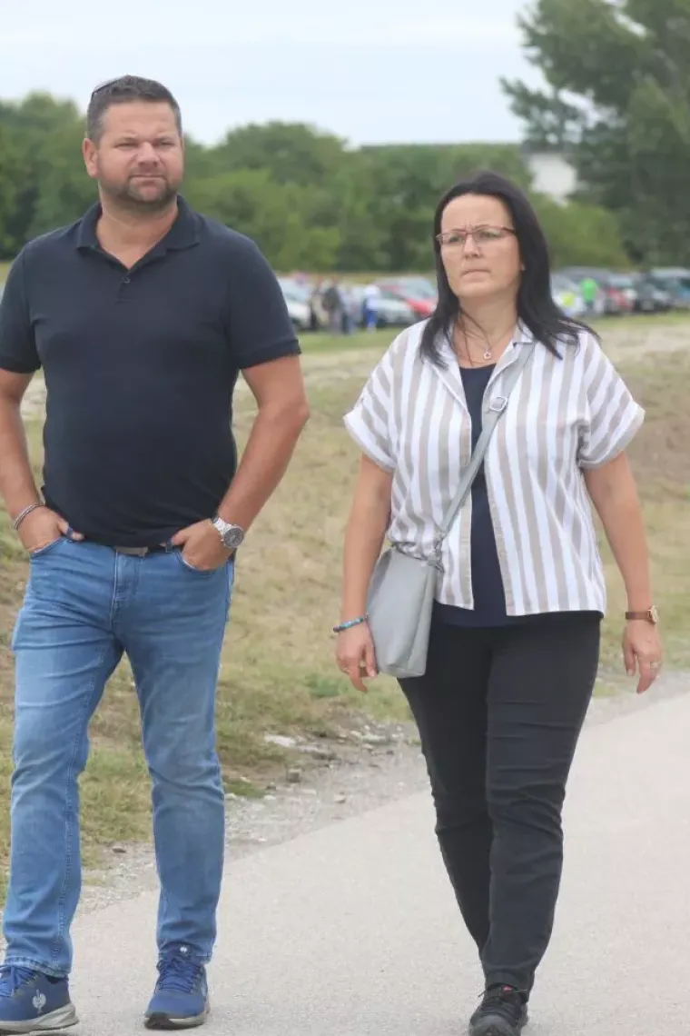 Prirodna ljepotica kakvu rijetko viđamo: Domaća glumica osvojila Međimurje u ležernom izdanju