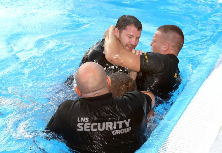 Vaso i Croata se potukli u bazenu: Pogledajte sukob koji je zapalio regionalnu MMA scenu