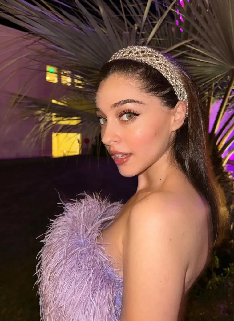 Krasotica zelenih očiju skoro postala učiteljica: Danas glumica, a frajere redom baca na koljena