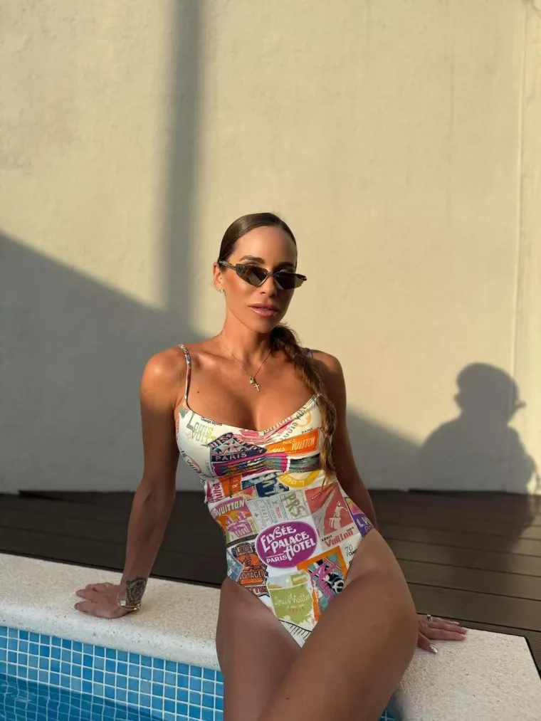 Ovako izgleda ljeto supruge Ivana Rakitića: Zgodna Španjolka voli pozirati u kupaćim kostimima