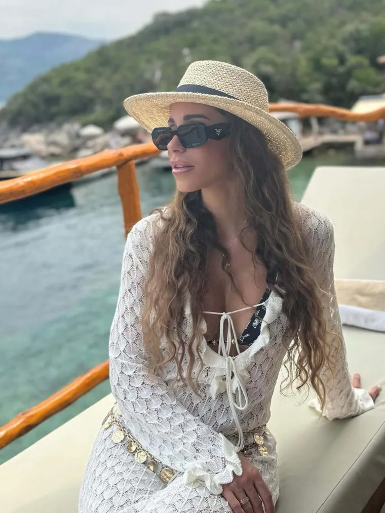 Ovako izgleda ljeto supruge Ivana Rakitića: Zgodna Španjolka voli pozirati u kupaćim kostimima