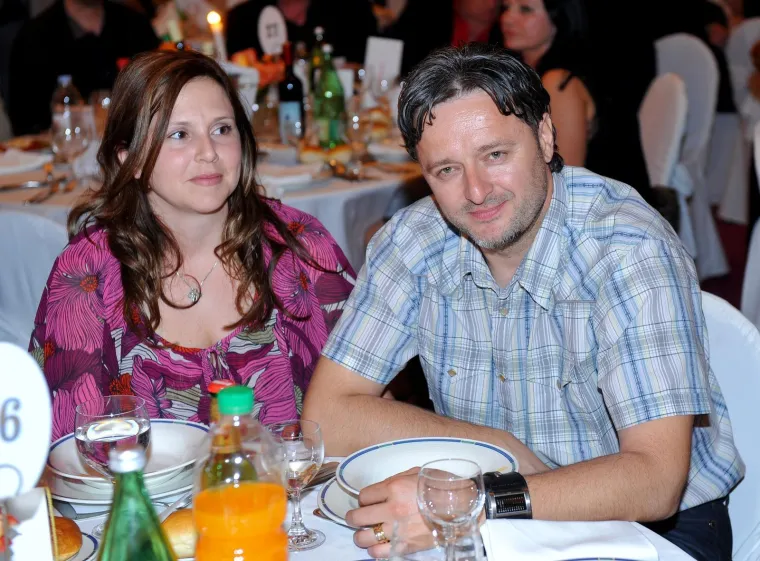 Thompsonova supruga kroz godine izgleda sve bolje: Pogledajte kako se mijenjala