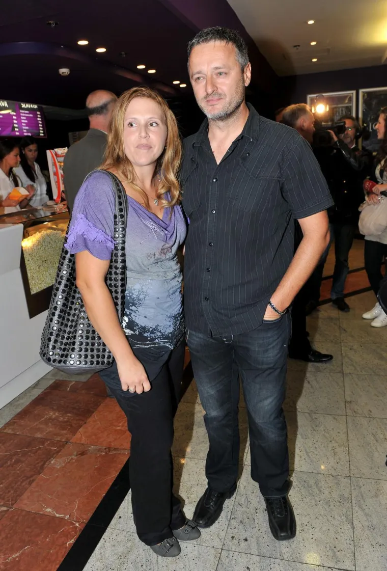 Thompsonova supruga kroz godine izgleda sve bolje: Pogledajte kako se mijenjala