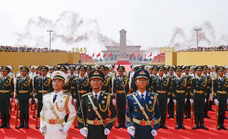 Xi odaslao moćnu poruku: Nuklearni arsenal, robotski psi, podvodni dronovi i lijepe vojnikinje