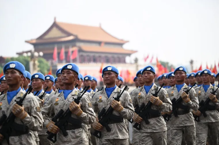 Xi odaslao moćnu poruku: Nuklearni arsenal, robotski psi, podvodni dronovi i lijepe vojnikinje