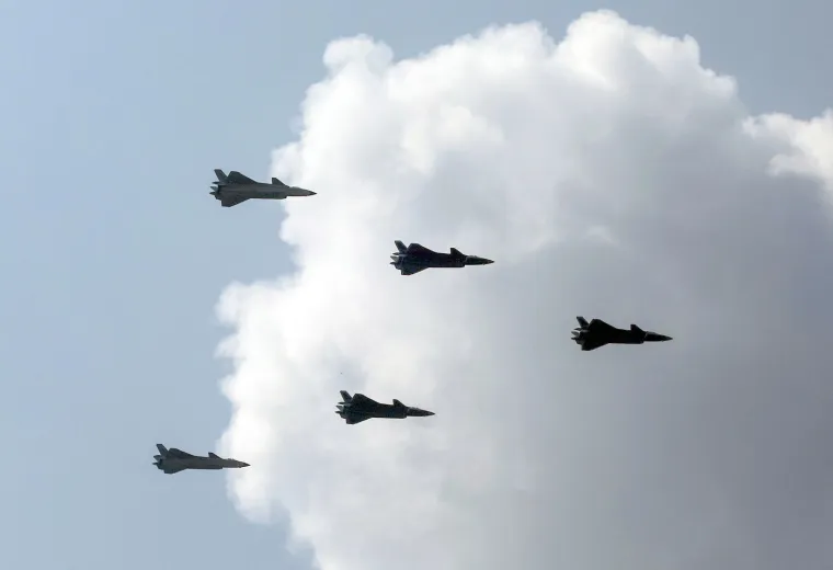 Xi odaslao moćnu poruku: Nuklearni arsenal, robotski psi, podvodni dronovi i lijepe vojnikinje