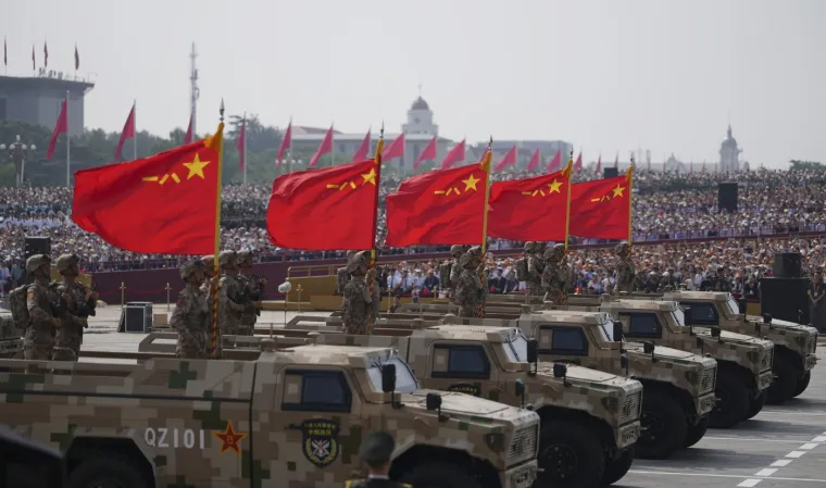 Xi odaslao moćnu poruku: Nuklearni arsenal, robotski psi, podvodni dronovi i lijepe vojnikinje