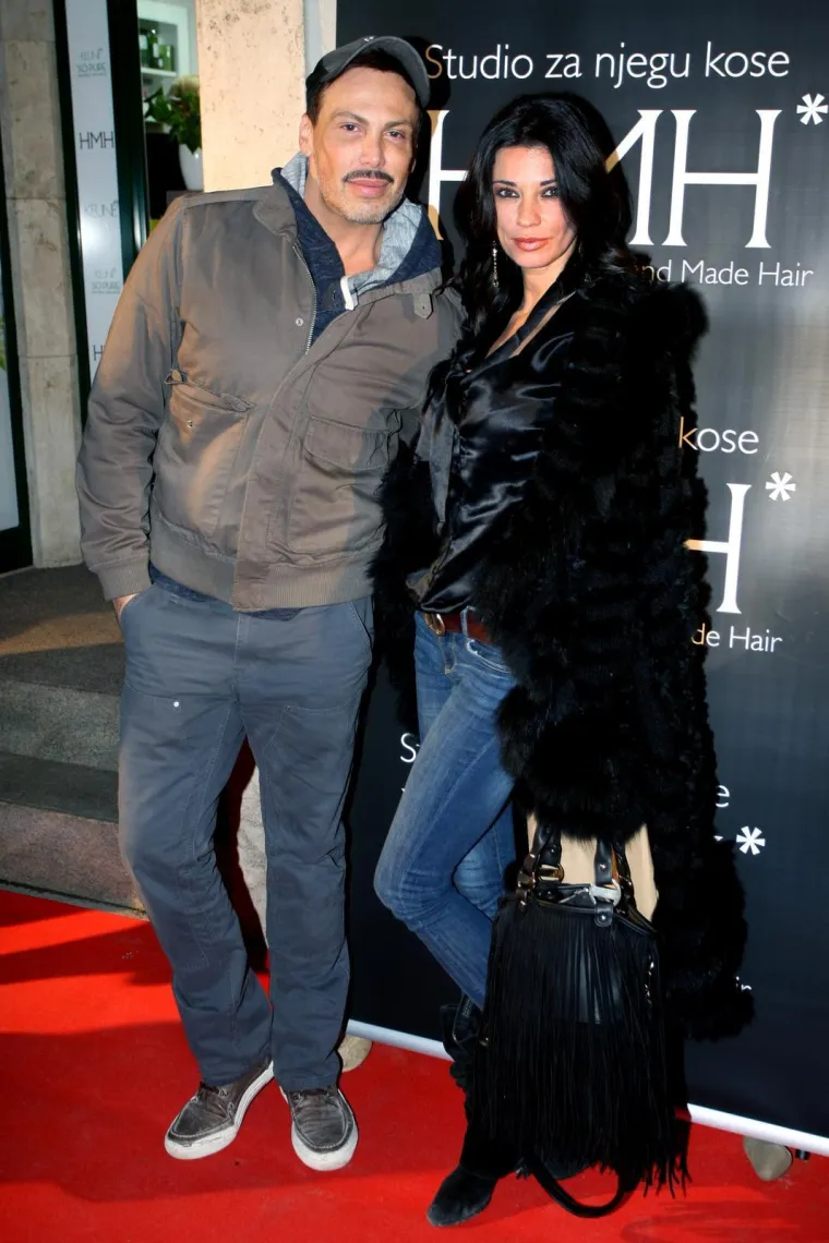 Bila je seks bomba, a danas živi skromno s troje djece: Kako je Aleksandra Grdić nekada palila estradom?