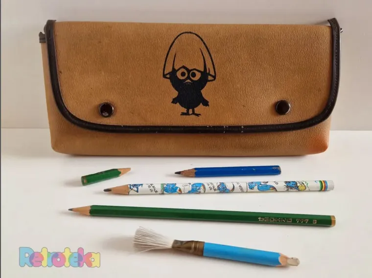 Pamtite li ovaj pribor? Nekoć je odlazak u &scaron;kolu bez njega bio nezamisliv i ba&scaron; budi lijepa sjećanja