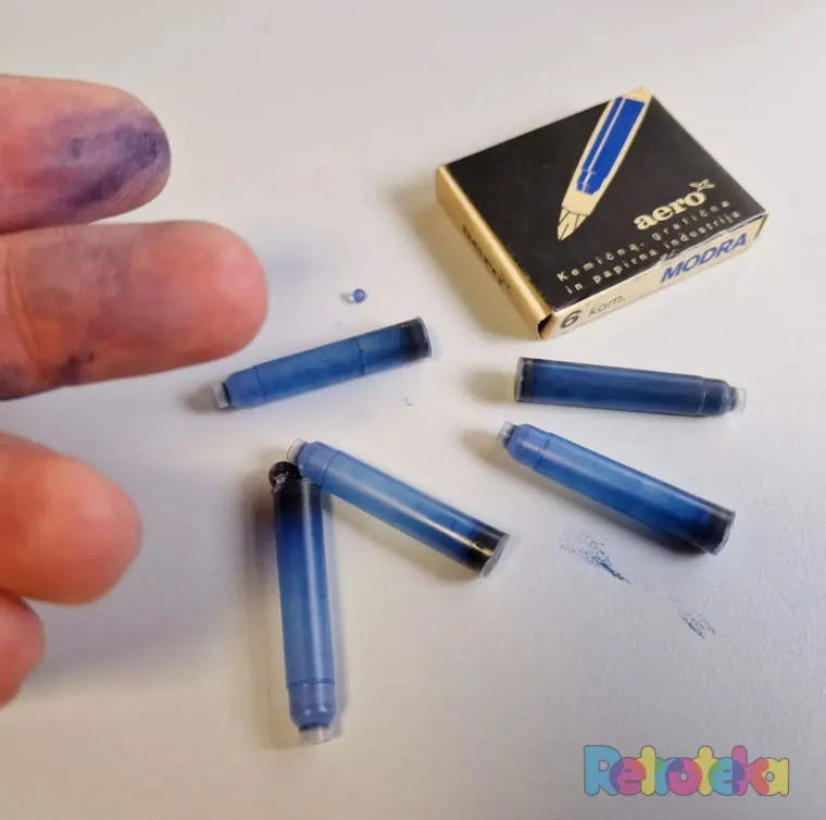 Pamtite li ovaj pribor? Nekoć je odlazak u &scaron;kolu bez njega bio nezamisliv i ba&scaron; budi lijepa sjećanja