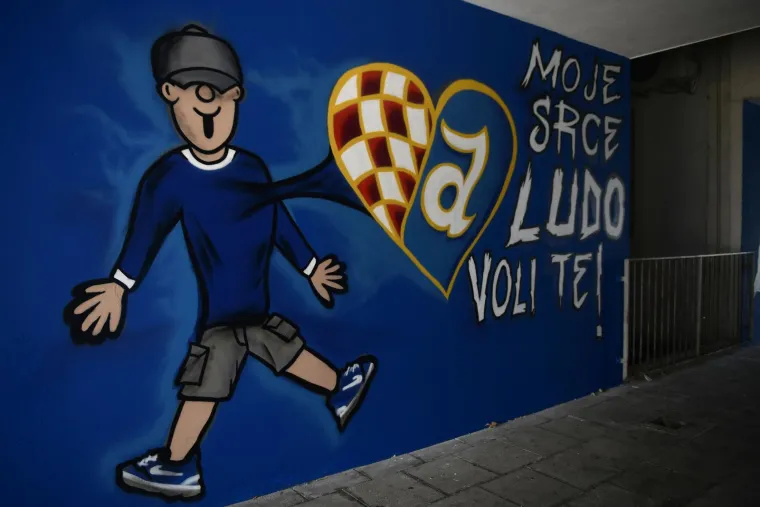 Prolaznici ne vjeruju što je osvanulo na istoku grada Zagreba