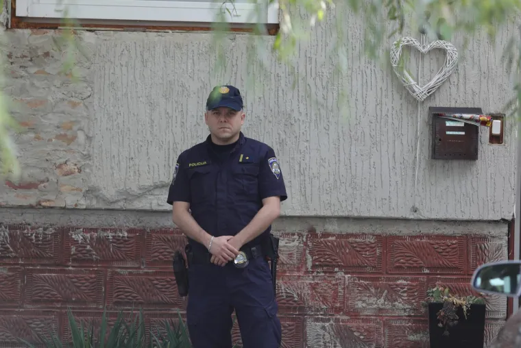 Prve fotografije s mjesta užasa: U septičkoj jami navodno našli raskomadanu ženu