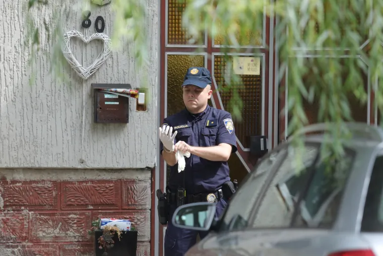 Prve fotografije s mjesta užasa: U septičkoj jami navodno našli raskomadanu ženu