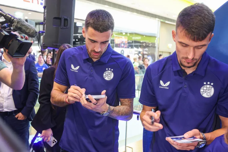 Dinamovi su se igrači pojavili u trgovačkom centru i potpuno raspametili navijače