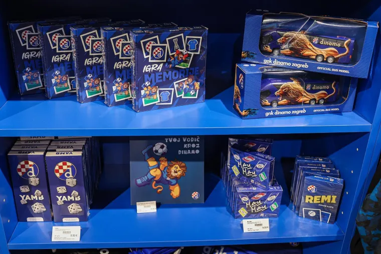 Dinamovi su se igrači pojavili u trgovačkom centru i potpuno raspametili navijače