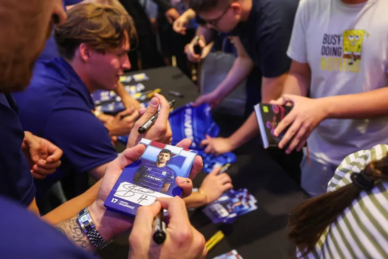 Dinamovi su se igrači pojavili u trgovačkom centru i potpuno raspametili navijače