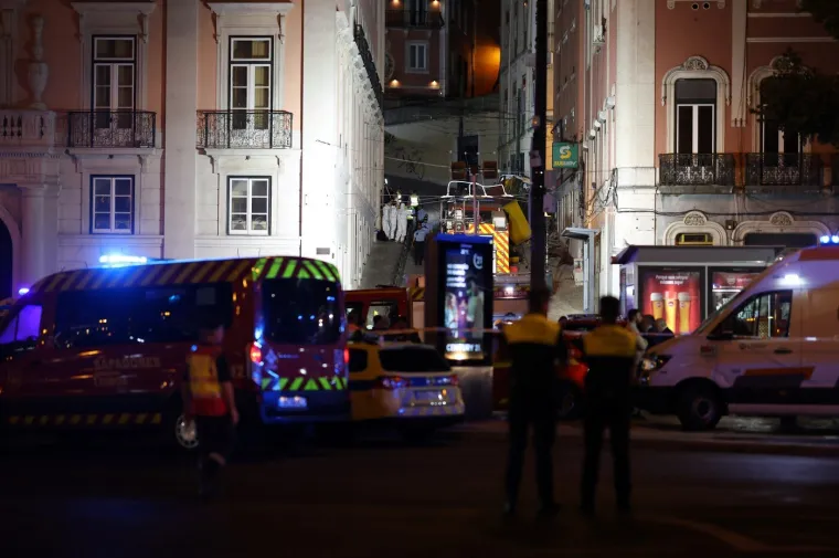 Pogledajte mučne prizore nakon nesreće u Portugalu: Preživjeli su iskakali kroz prozore