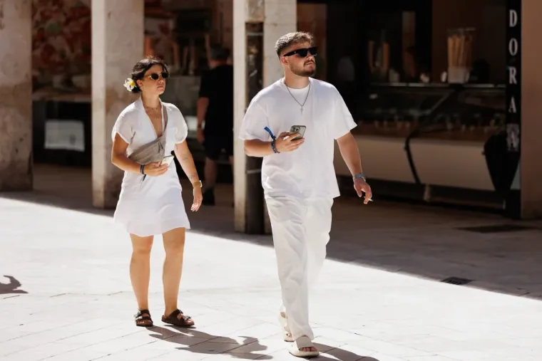 Zbog nje svi su pali u drugi plan: Zgodna crnka izdominirala na zadarskoj špici