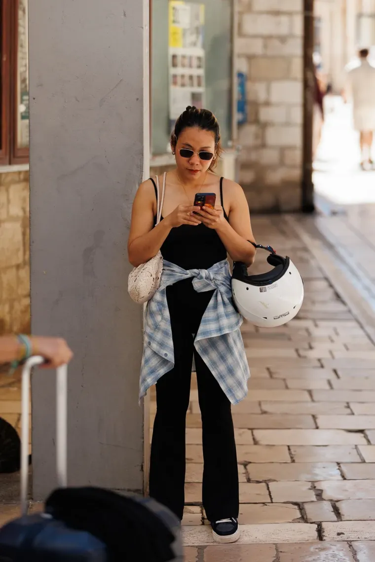 Zbog nje svi su pali u drugi plan: Zgodna crnka izdominirala na zadarskoj &scaron;pici