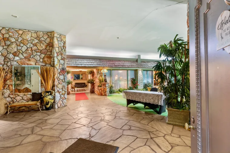 Nevjerojatno, ali ovo je bio bunker za preživljavanje rata: Odi&scaron;e luksuzom za poželjeti, a evo koliko ko&scaron;ta