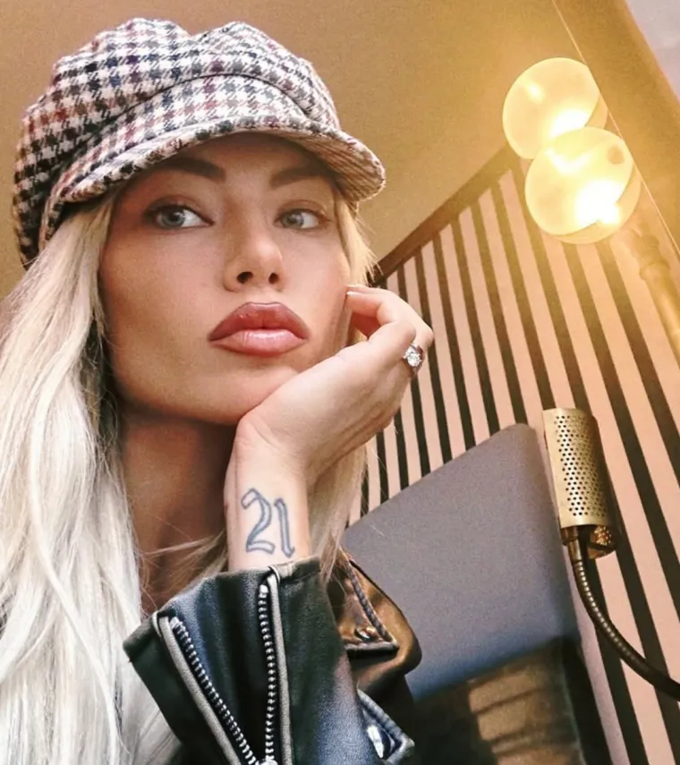 Ona je 'hrvatska Margot Robbie': Lijepa Dina ukrala je srce nogometa&scaron;a, a evo čime se bavi