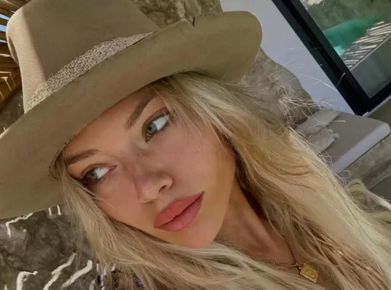 Ona je 'hrvatska Margot Robbie': Lijepa Dina ukrala je srce nogometa&scaron;a, a evo čime se bavi