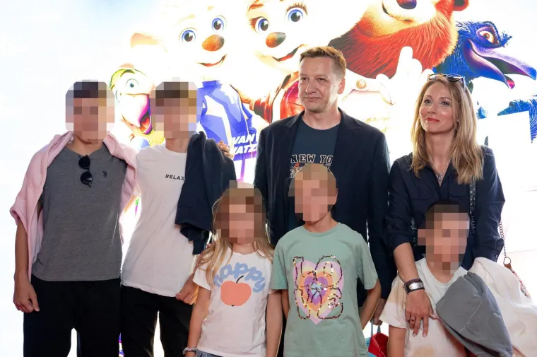 Krema domaće scene na promociji u Zagrebu: Plenković doveo sina, a lijepa glumica solirala