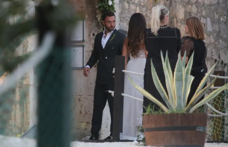 Prije šest godina se vjenčali u Hrvatskoj, a sad ga supruga optužuje za zlostavljanje