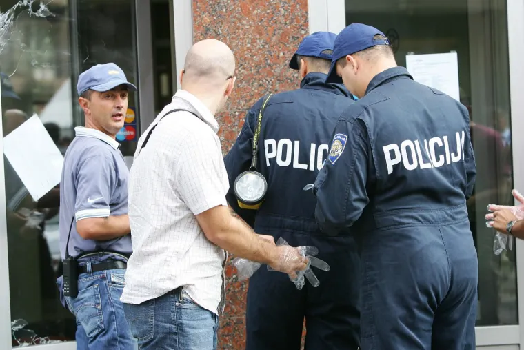 Mrtvi za&scaron;titari, krv i meci - prizori jedne od najkrvavijih pljački u Zagrebu: 'Da, pobio sam ih'