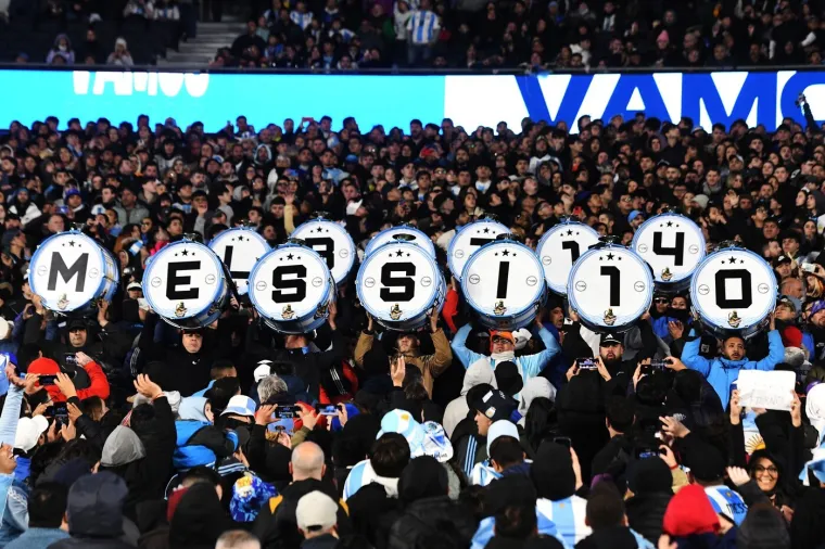 Fotografije za povijest: Messi pozdravio Argentinu, jasno se vidi i tko ga je ispratio s tribina