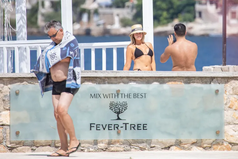 Prije četiri godine se mazili na dubrovačkoj plaži, a danas su u drugačijem odnosu