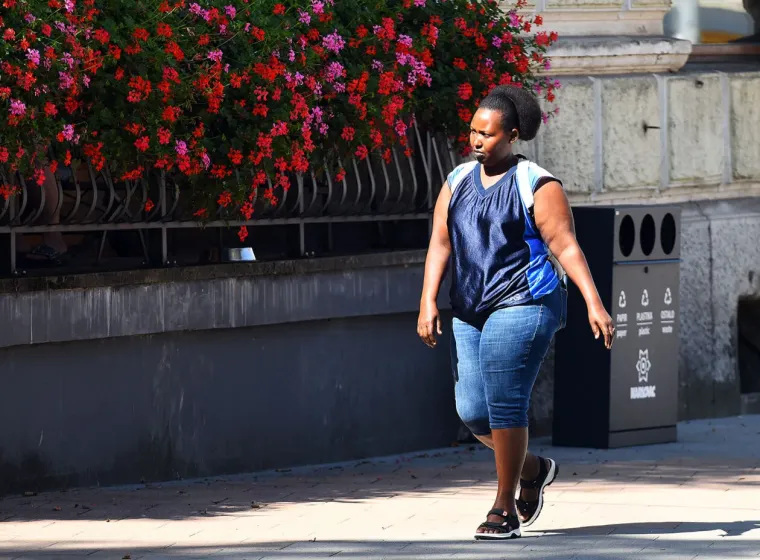 Zaustavile poglede, dah i promet: Tri zgodne dame prošetale gradom i očarale Karlovčane